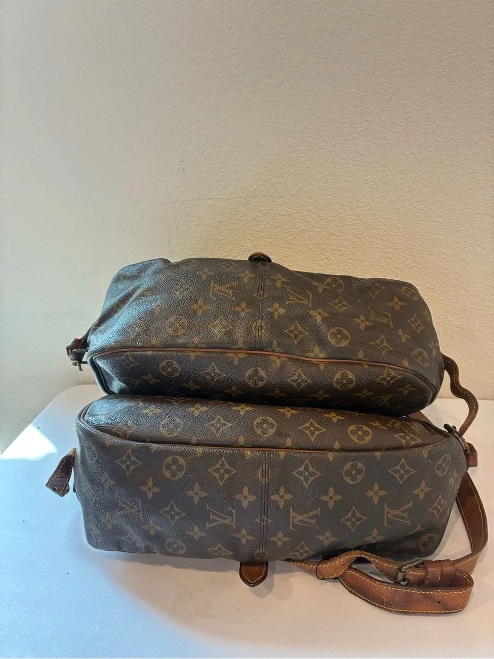 Louis Vuitton Monogram Canvas Messenger Bag in Brown